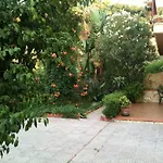 Stanza In Con Giardino Vista Mare ベッド・アンド・ブレックファスト *