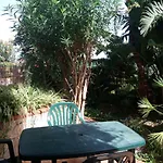 Stanza In Con Giardino Vista Mare ベッド・アンド・ブレックファスト *