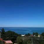 Stanza In Con Giardino Vista Mare ベッド・アンド・ブレックファスト チェファル