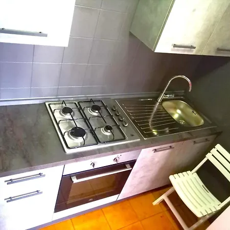 Stanza In Con Giardino Vista Mare Bed and Breakfast *