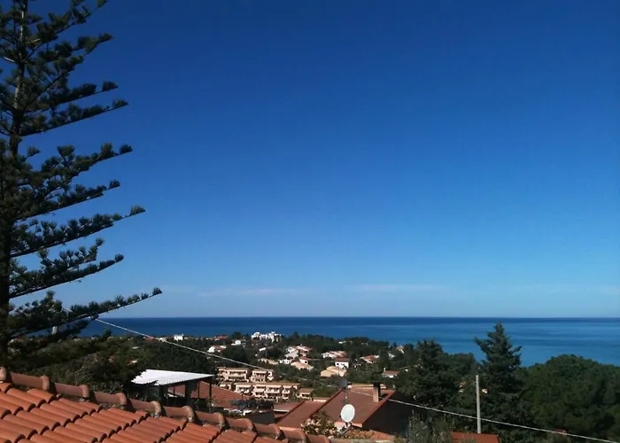 Bed and breakfast Stanza In Con Giardino Vista Mare