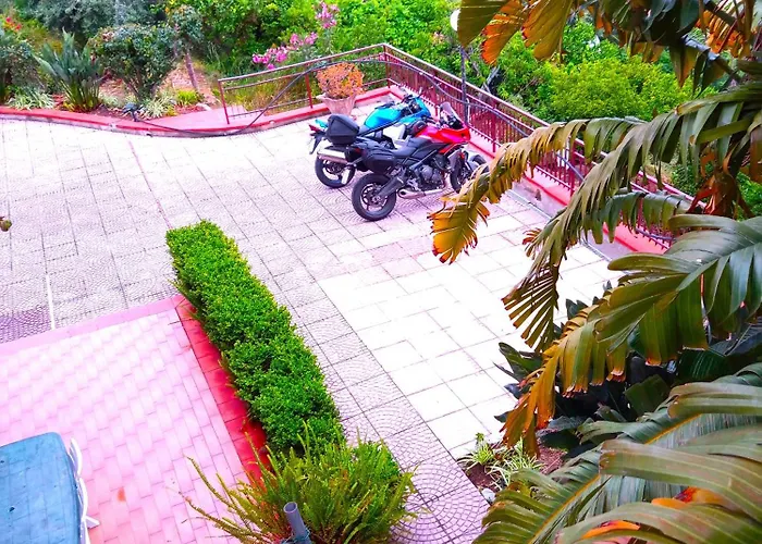 Bed and breakfast Stanza In Con Giardino Vista Mare *