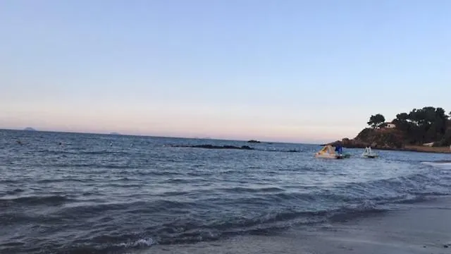 Stanza In Con Giardino Vista Mare Cefalú