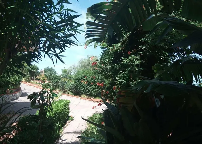 Stanza In Con Giardino Vista Mare * Cefalù