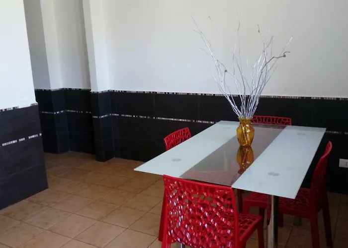 Stanza In Con Giardino Vista Mare Bed and breakfast Cefalú