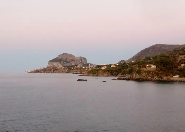 Bed and breakfast Stanza In Con Giardino Vista Mare *