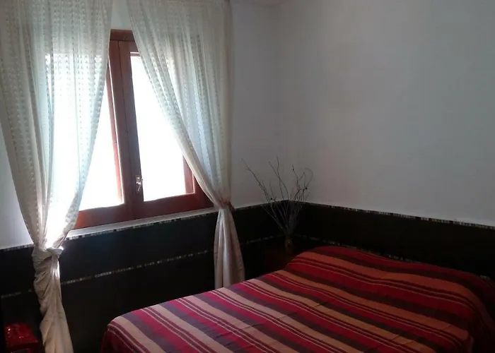 Stanza In Con Giardino Vista Mare * Cefalú