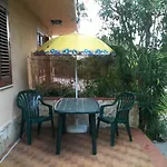 Bed & Breakfast Stanza In Con Giardino Vista Mare