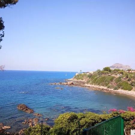 Panzió Stanza In Con Giardino Vista Mare *