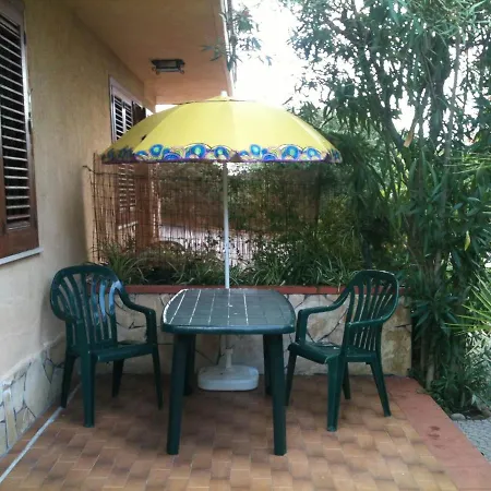 Panzió Stanza In Con Giardino Vista Mare