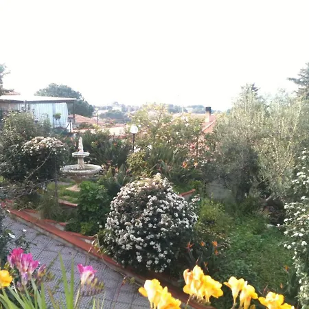 Stanza In Con Giardino Vista Mare *