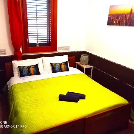 Stanza In Con Giardino Vista Mare * Cefalù