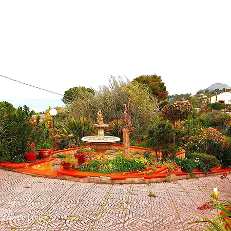 Stanza In Con Giardino Vista Mare * Cefalu