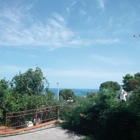 Stanza In Con Giardino Vista Mare Panzió *