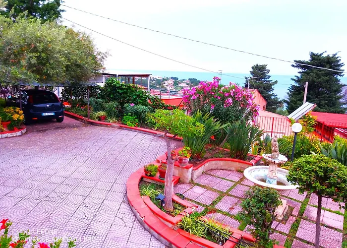 Stanza In Con Giardino Vista Mare 切法卢